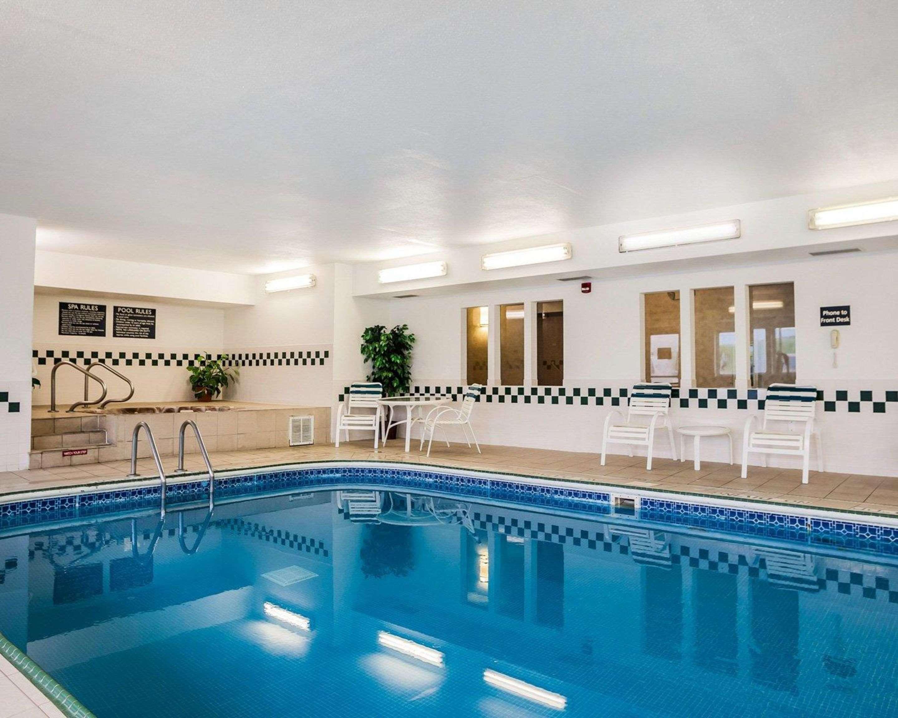 Quality Inn & Suites Des Moines Airport Εξωτερικό φωτογραφία