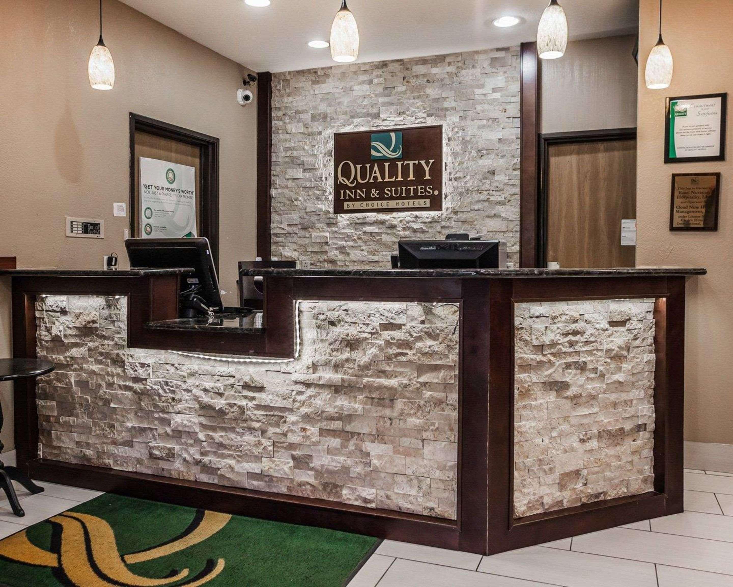 Quality Inn & Suites Des Moines Airport Εξωτερικό φωτογραφία