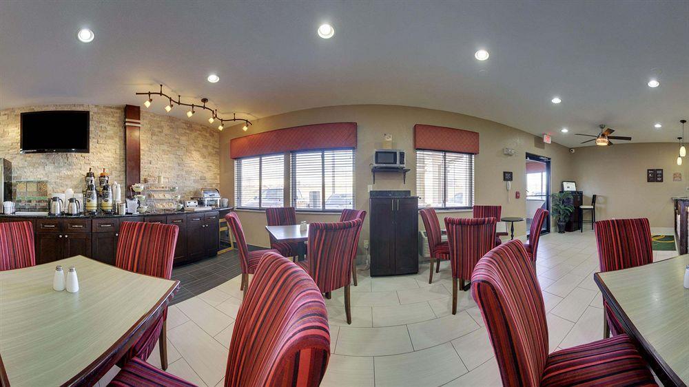 Quality Inn & Suites Des Moines Airport Εξωτερικό φωτογραφία