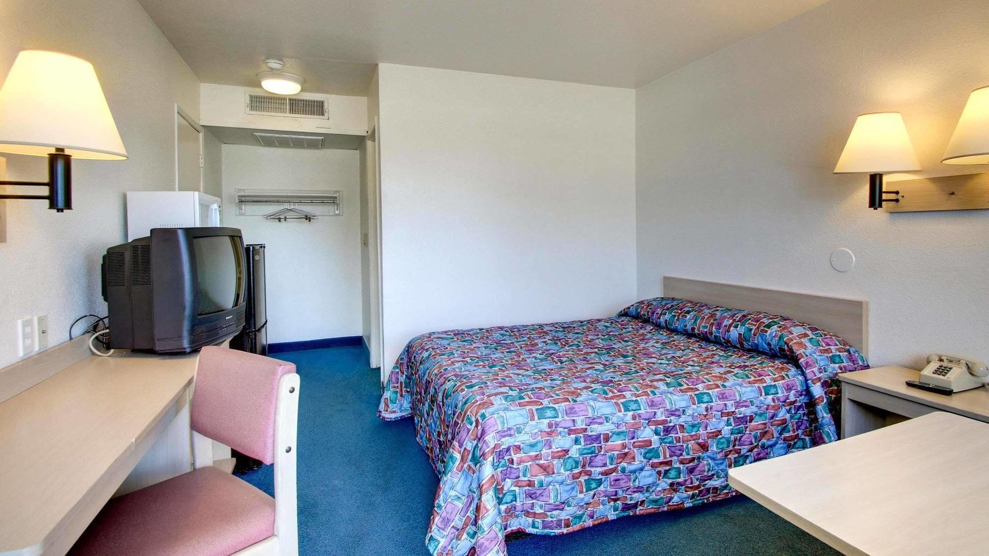 Quality Inn & Suites Des Moines Airport Εξωτερικό φωτογραφία