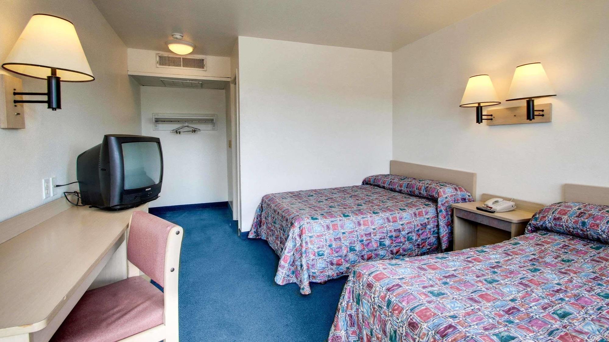 Quality Inn & Suites Des Moines Airport Εξωτερικό φωτογραφία